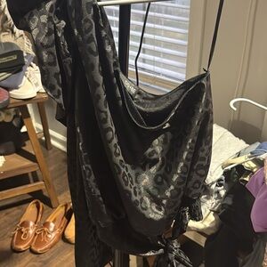 DO+BE Black Leopard Print Blouse